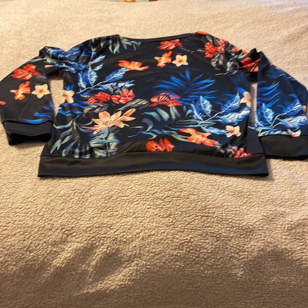 Bomber Jacket - Picture 2 of 3